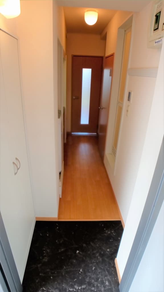 Room image 14