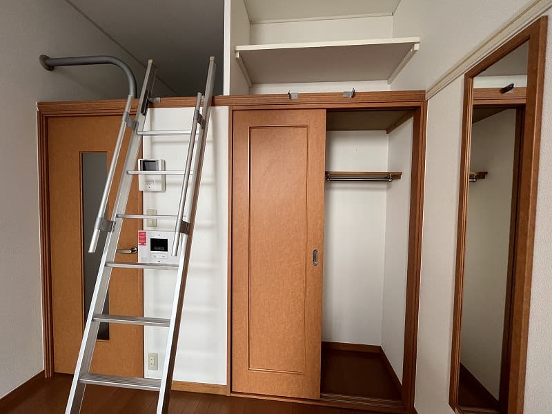 Room image 10