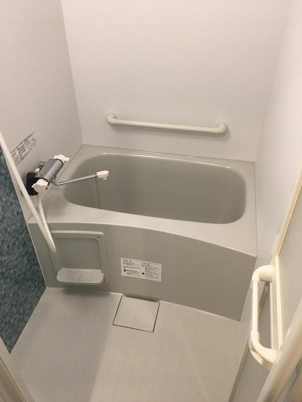 Room image 8