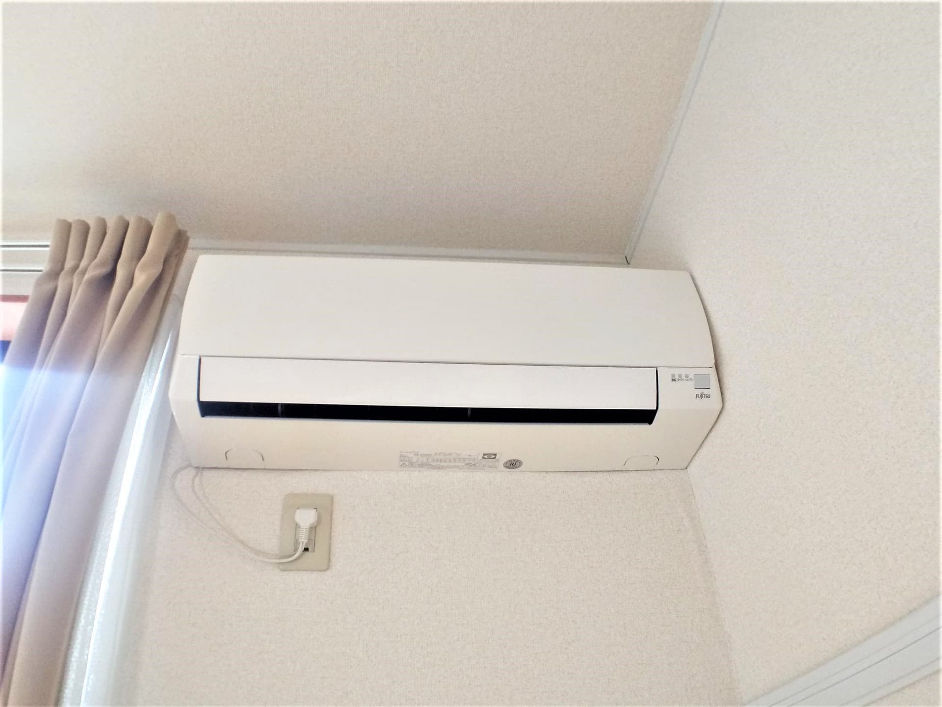 Room image 15