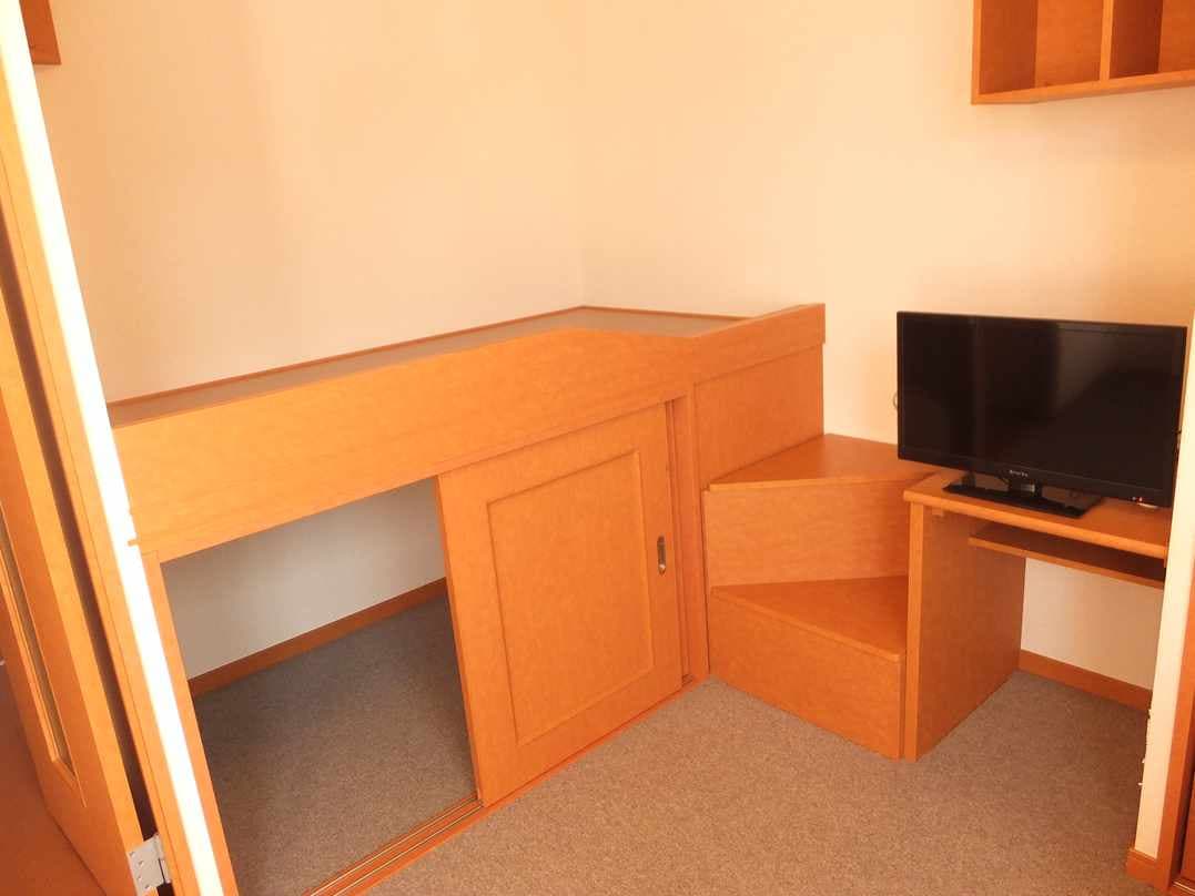 Room image 10