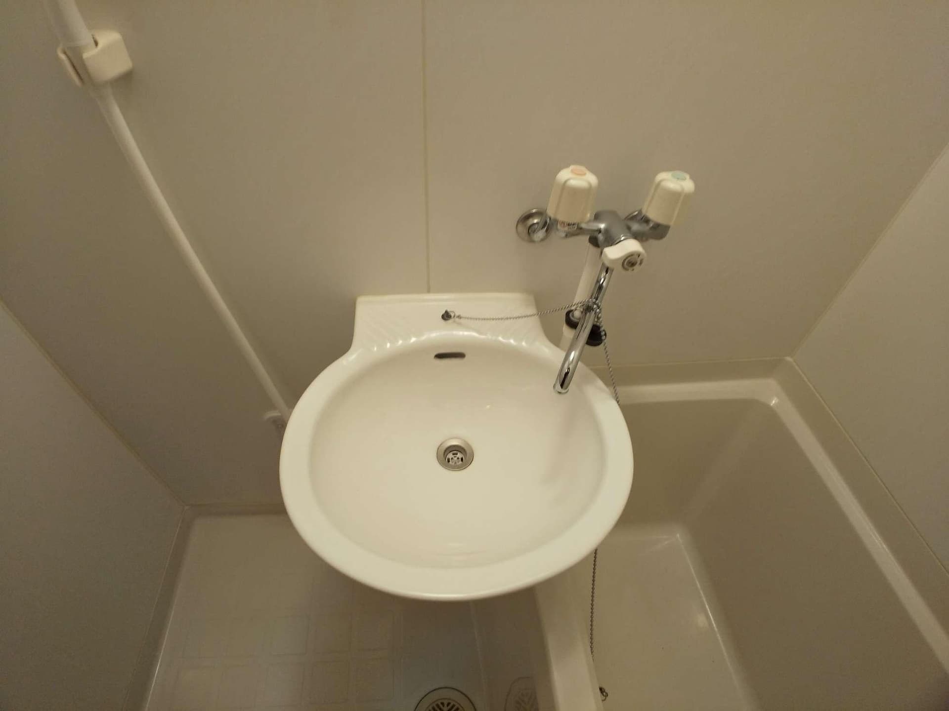 Room image 11