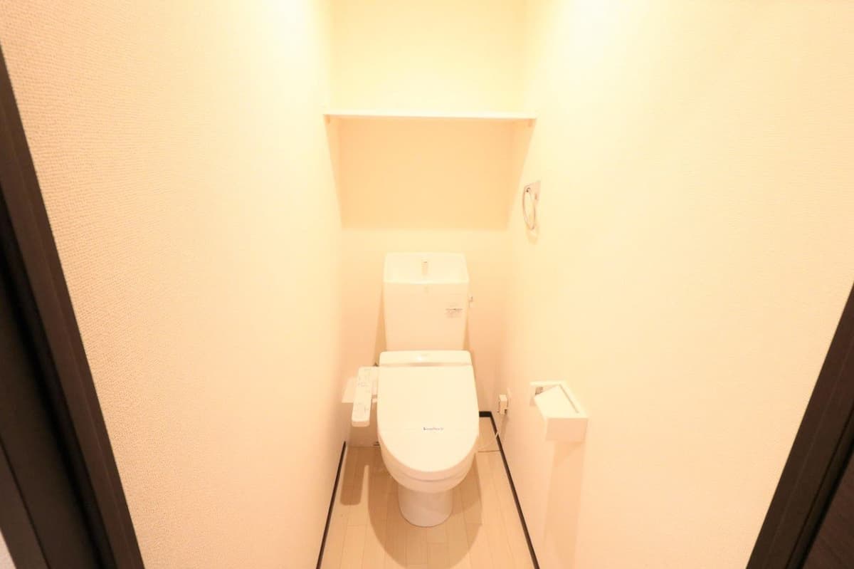 Room image 15