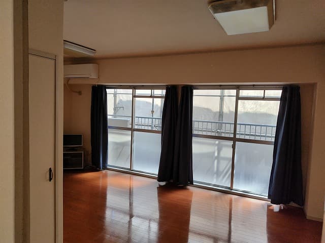 Room image 14