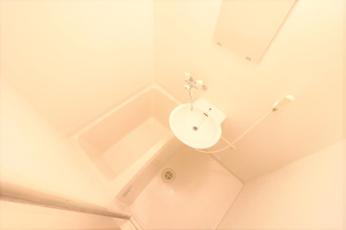 Room image 12