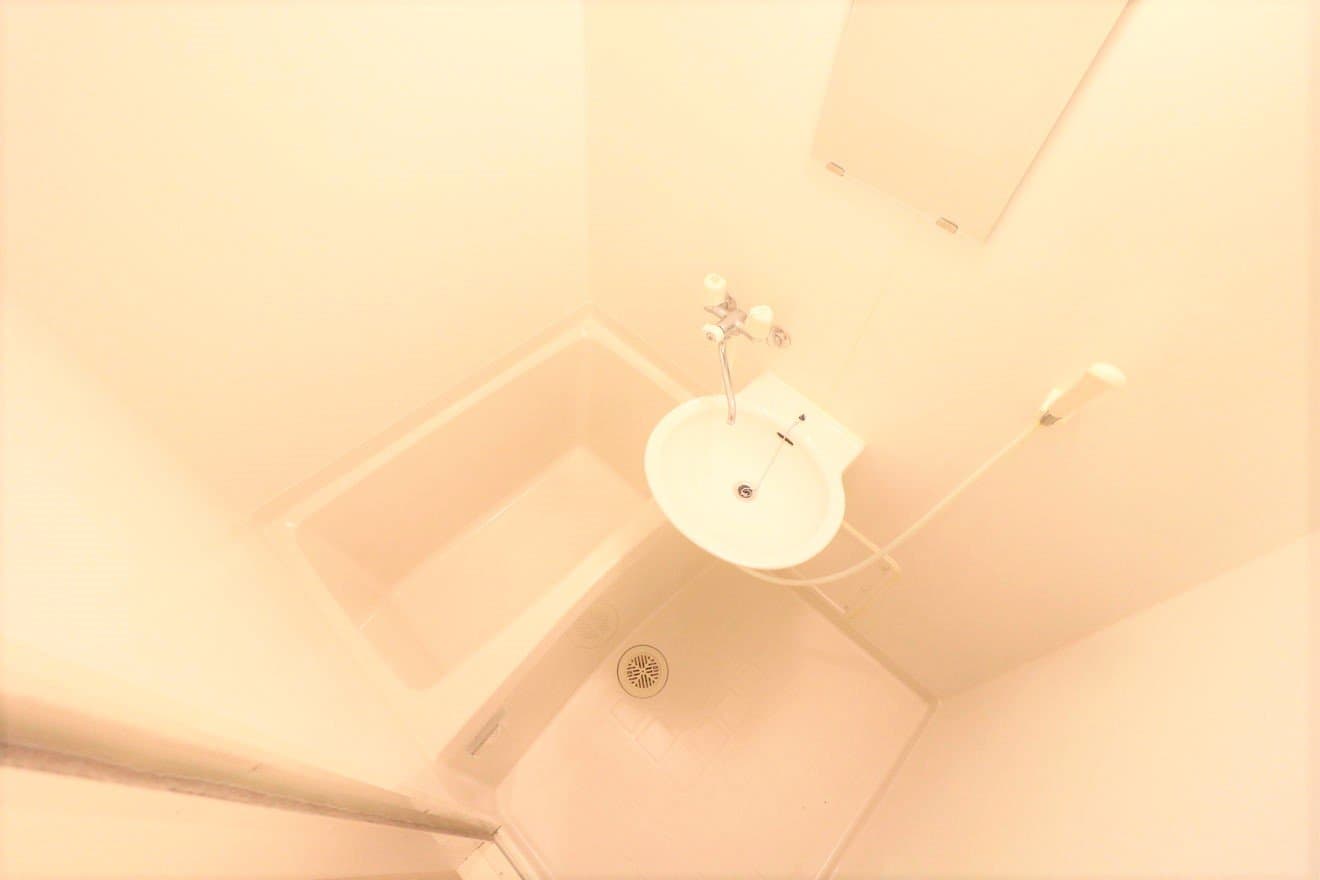 Room image 13
