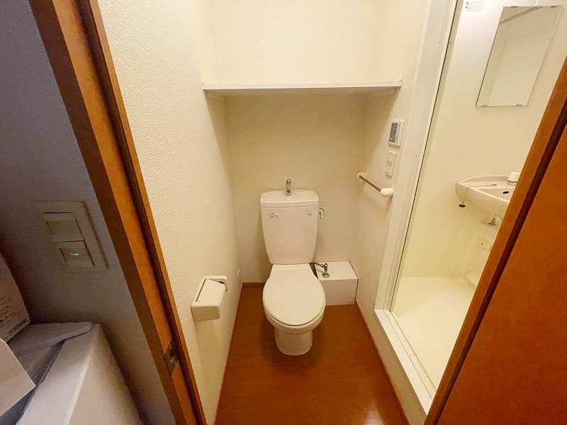 Room image 8