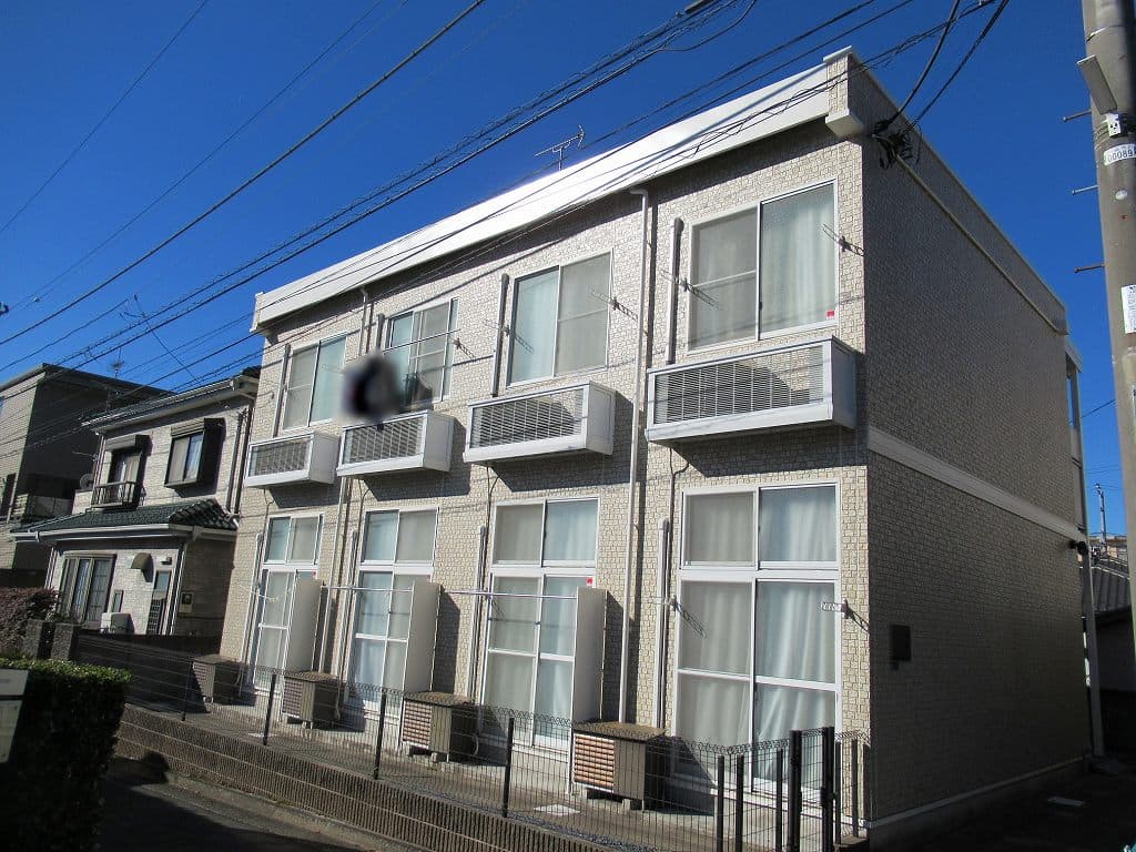 Main exterior of leopalace Yorozuya D