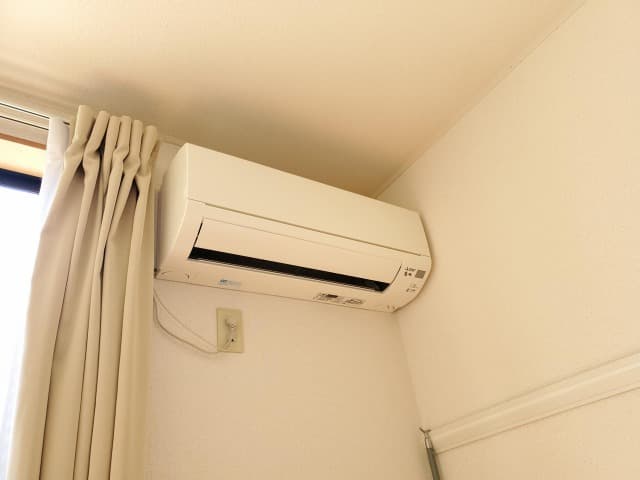 Room image 12