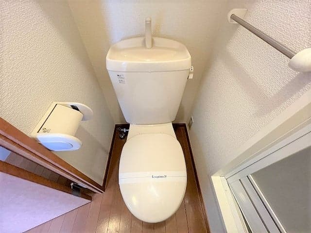 Room image 9