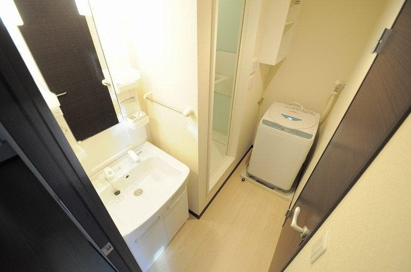 Room image 10