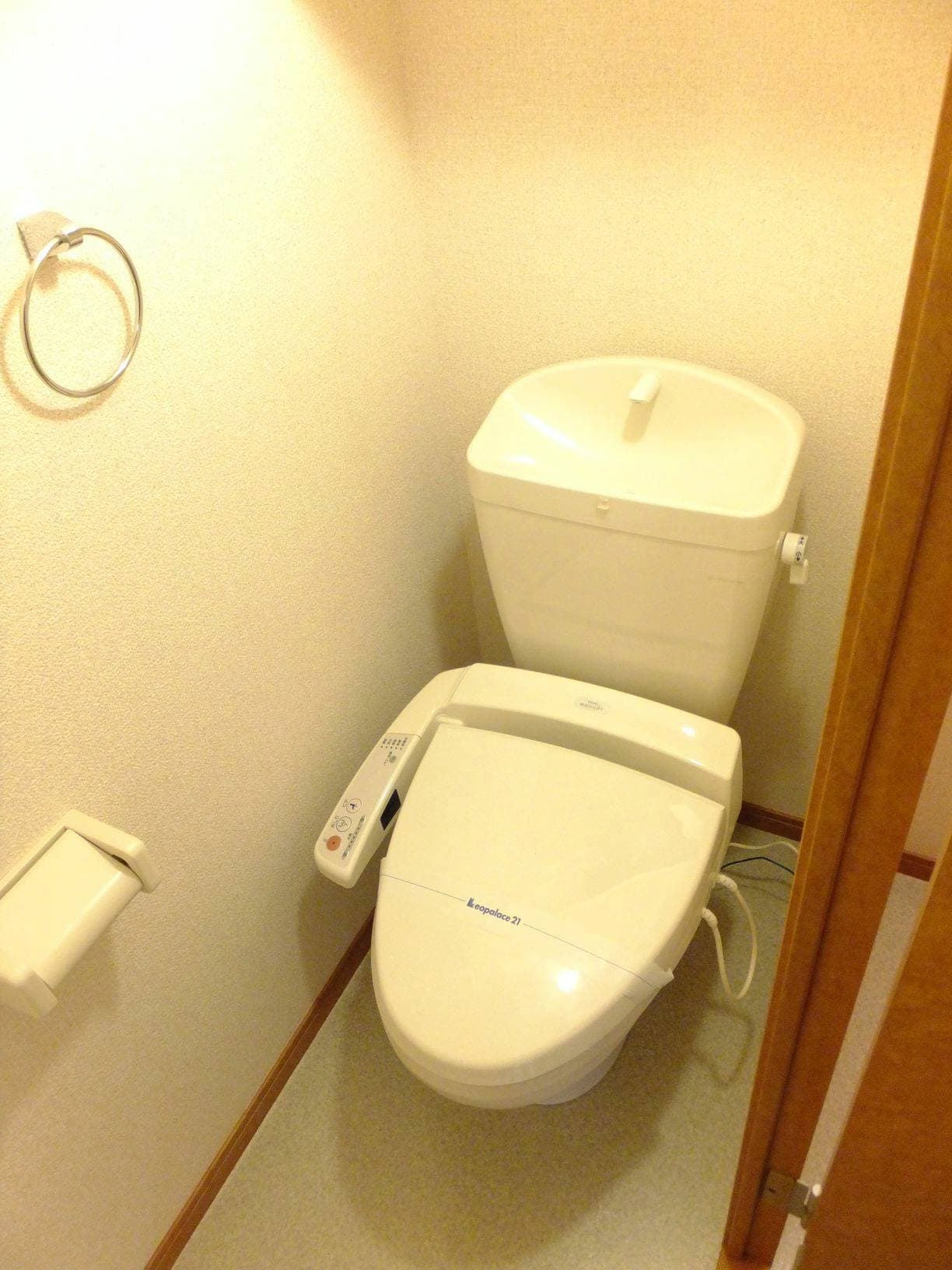 Room image 12