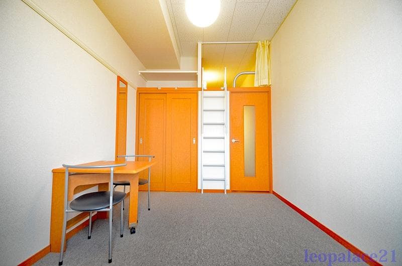 Preview interior of leopalace Sakae