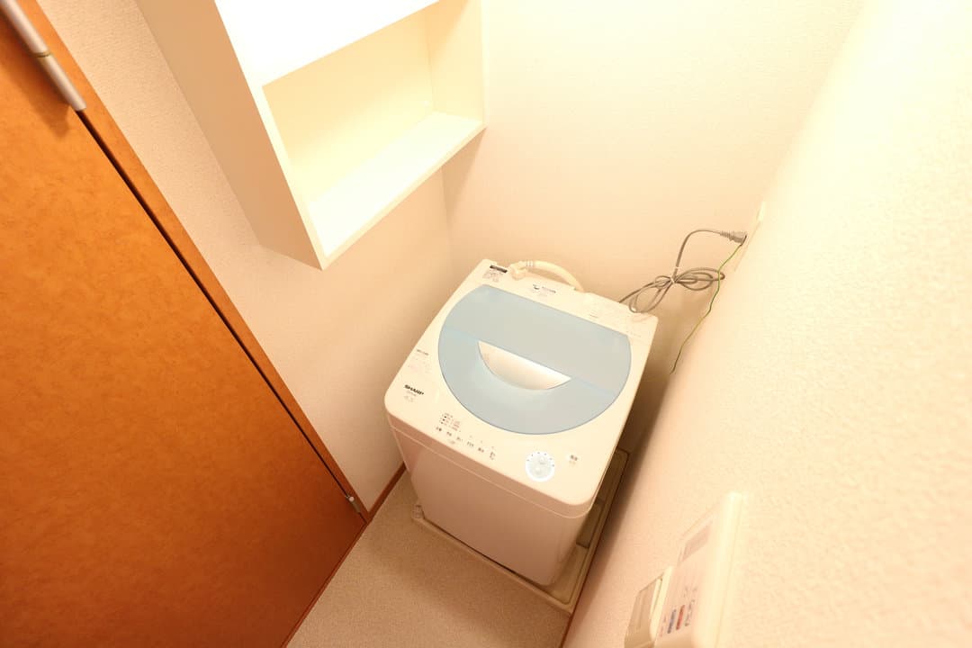 Room image 16