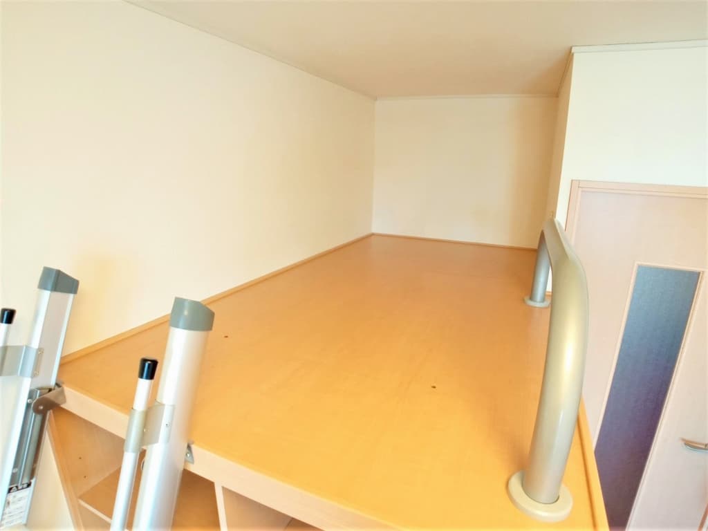 Room image 8