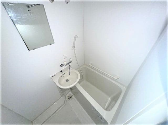 Room image 14