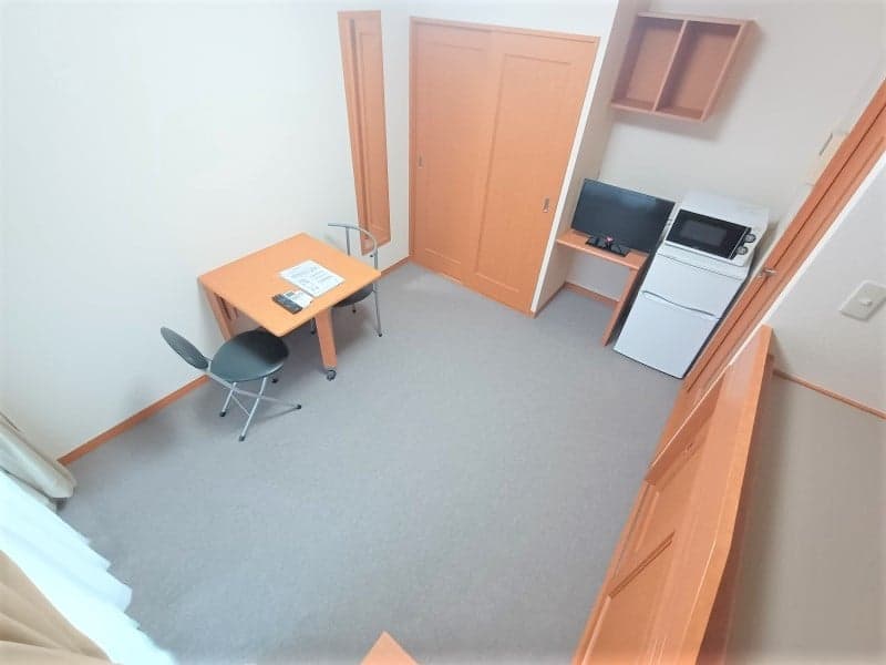 Room image 8