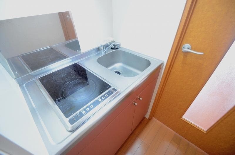 Room image 8