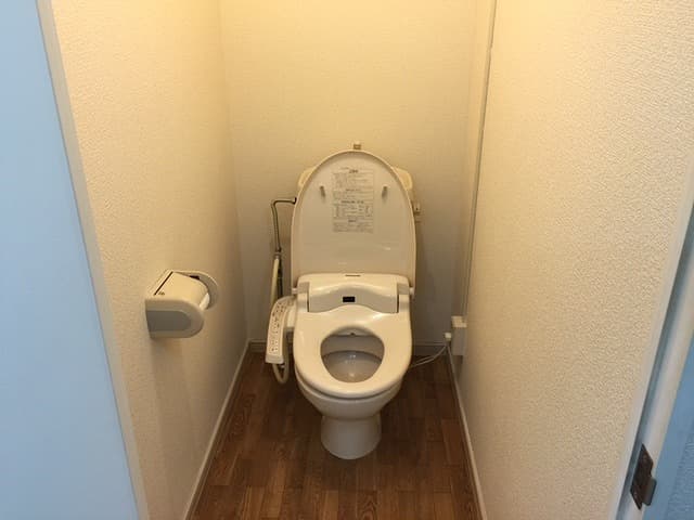 Room image 12