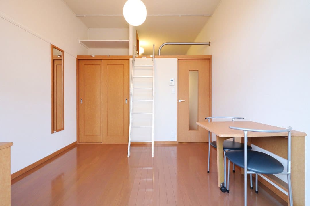Room image 9