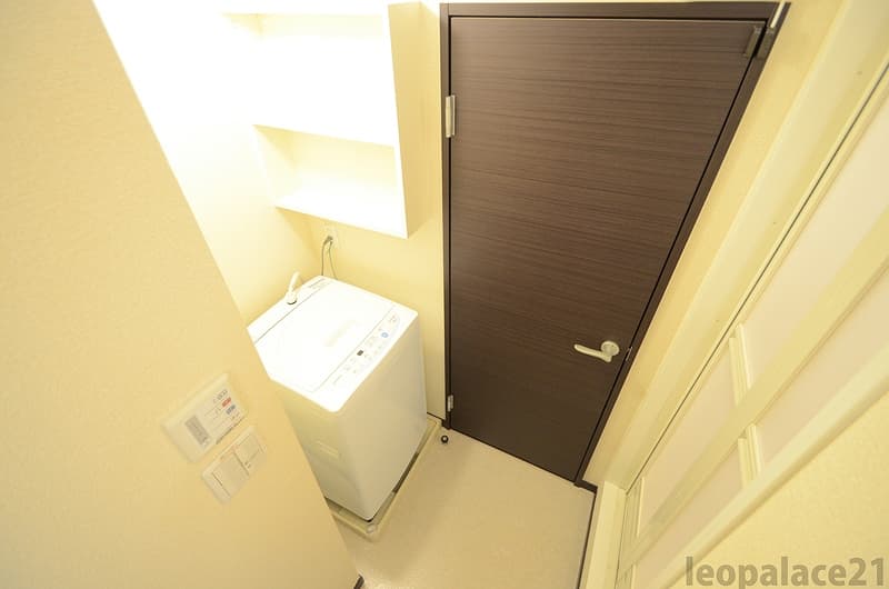 Room image 13