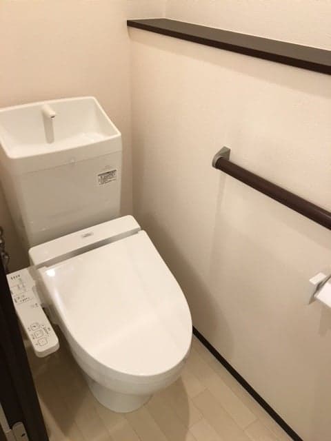 Room image 8