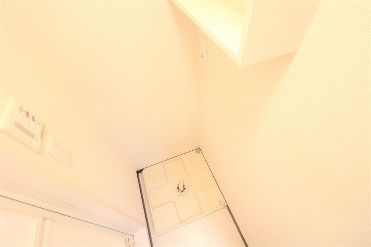 Room image 11