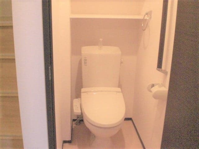 Room image 15