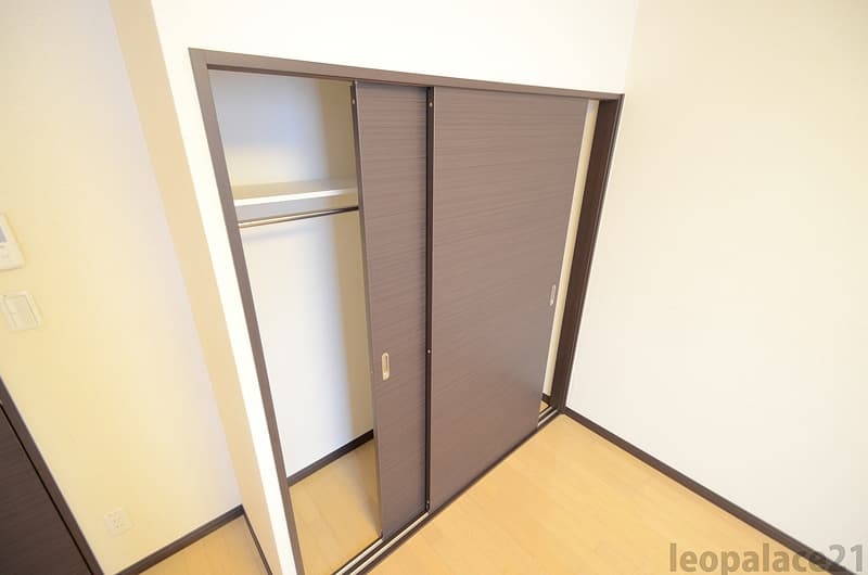 Room image 13