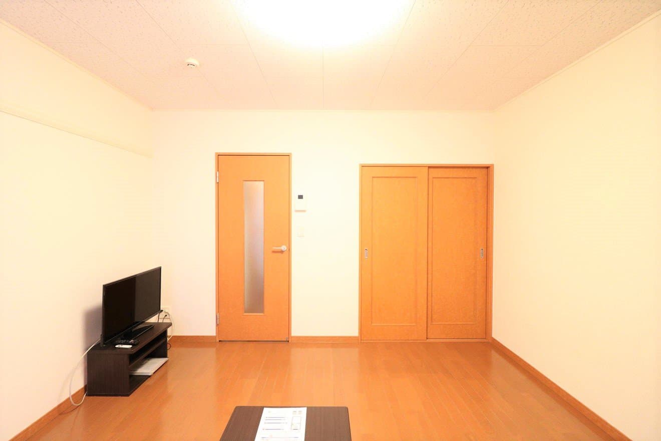 Room image 11
