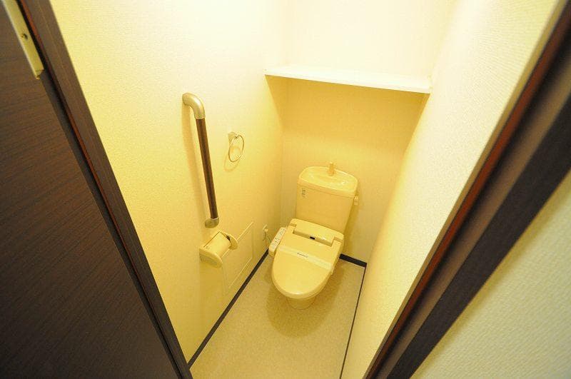 Room image 11