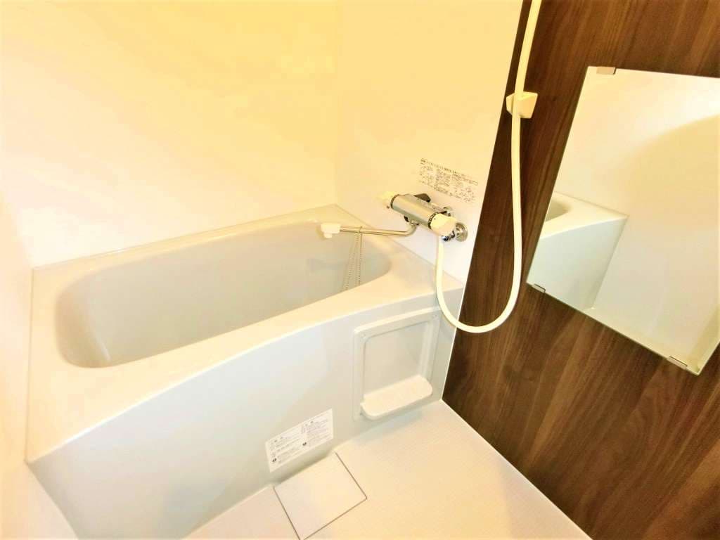 Room image 9