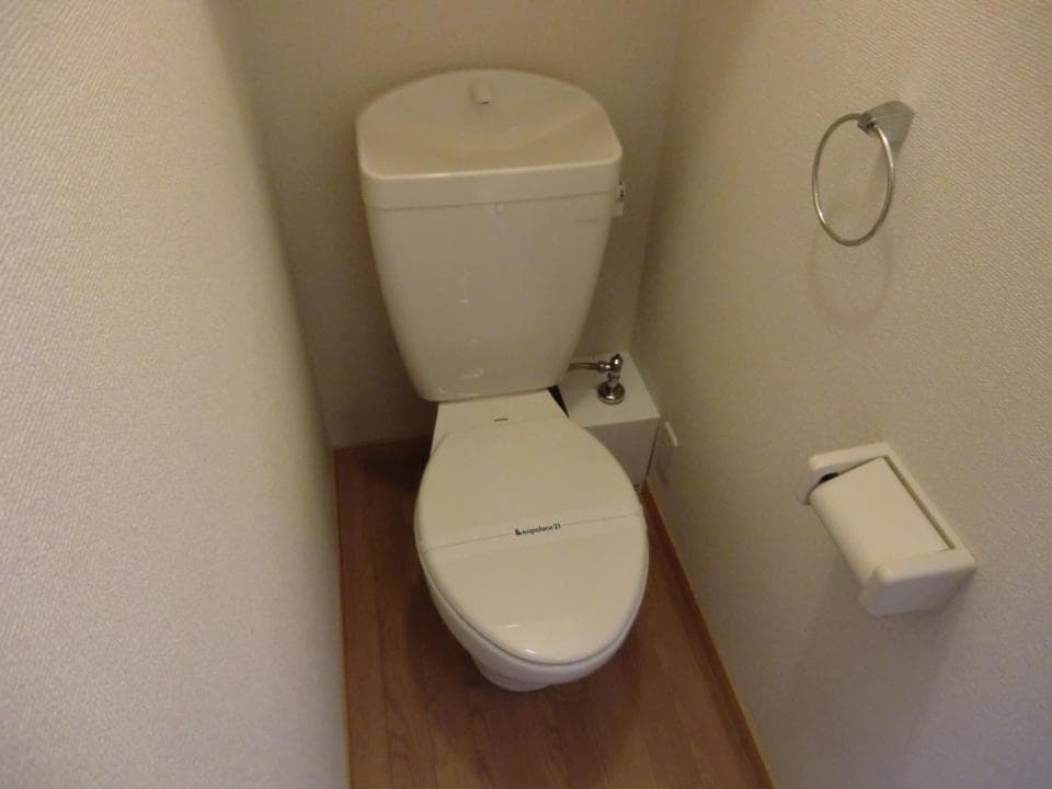 Room image 8