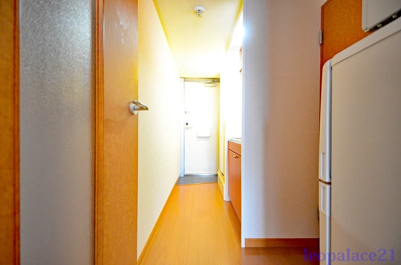 Room image 15