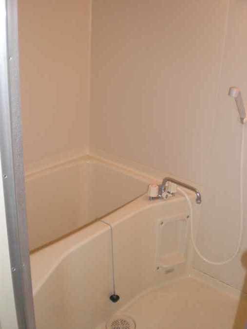 Room image 8