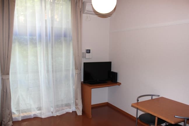 Room image 9