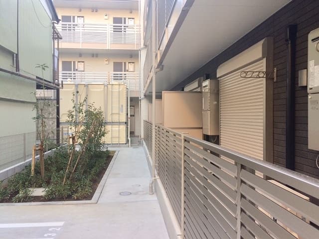 Room image 12