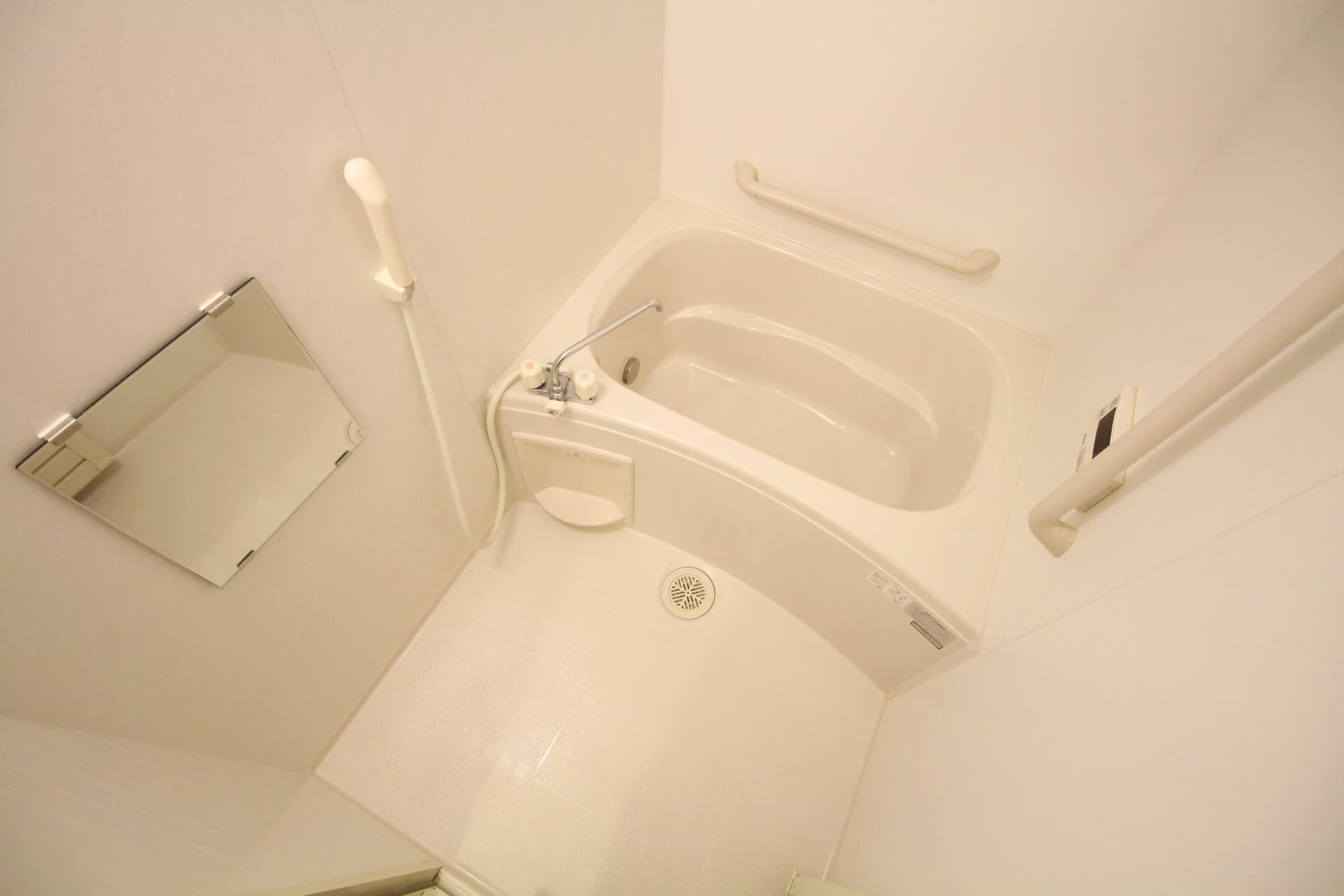 Room image 10