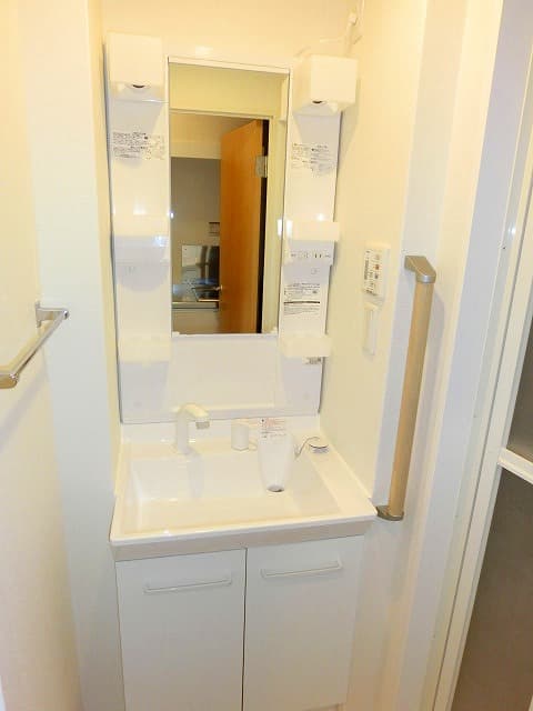 Room image 13