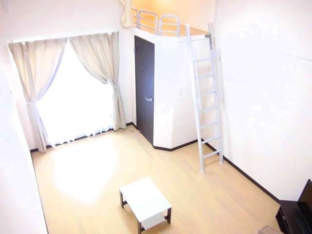 Preview interior of LEONEXT Casara