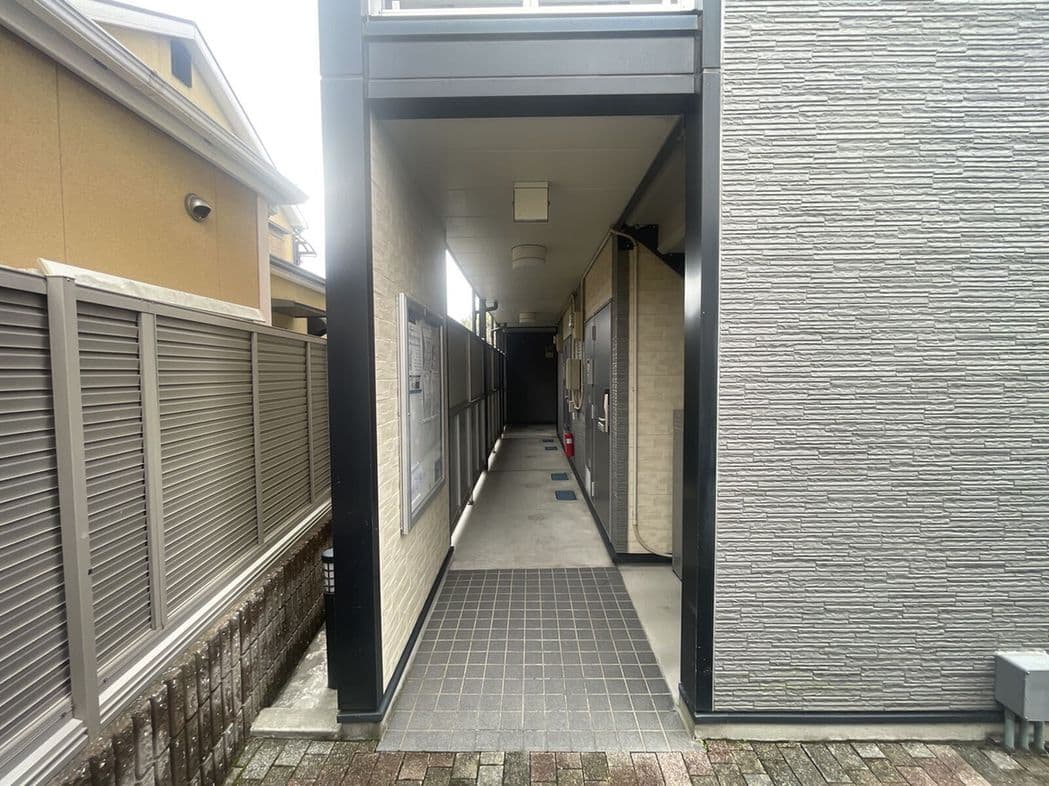 Room image 11