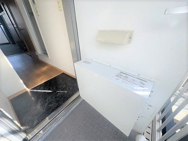 Room image 16