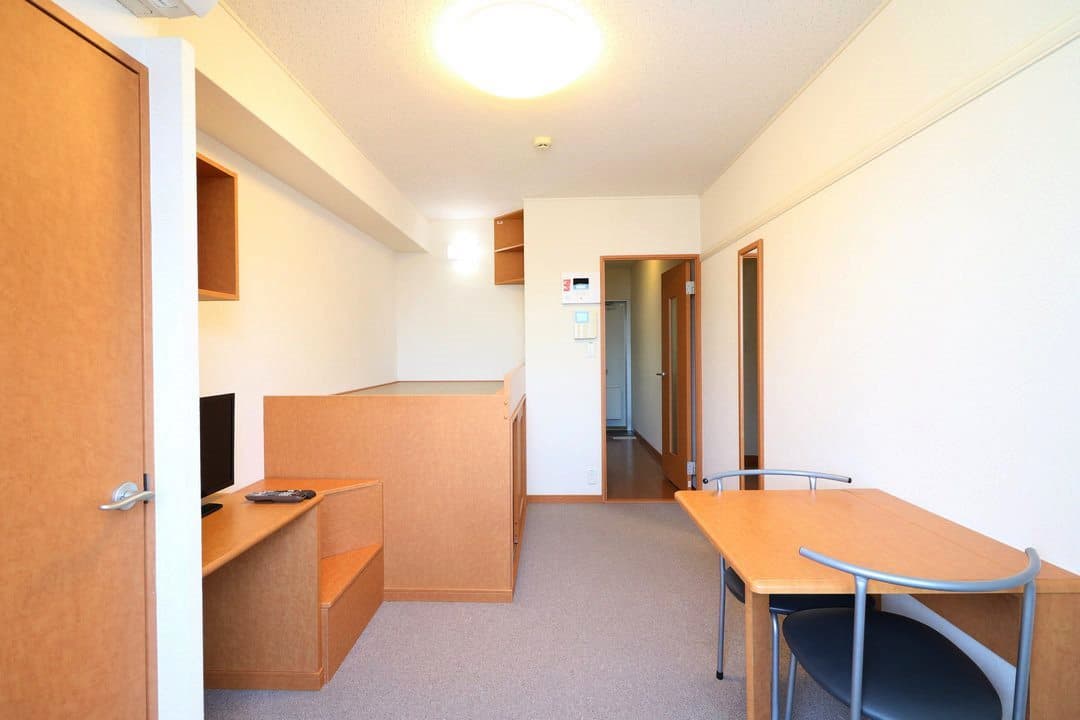 Room image 11