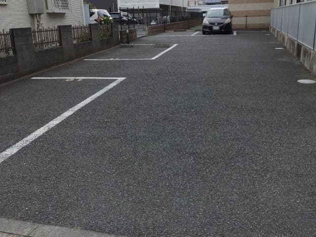 Room image 16