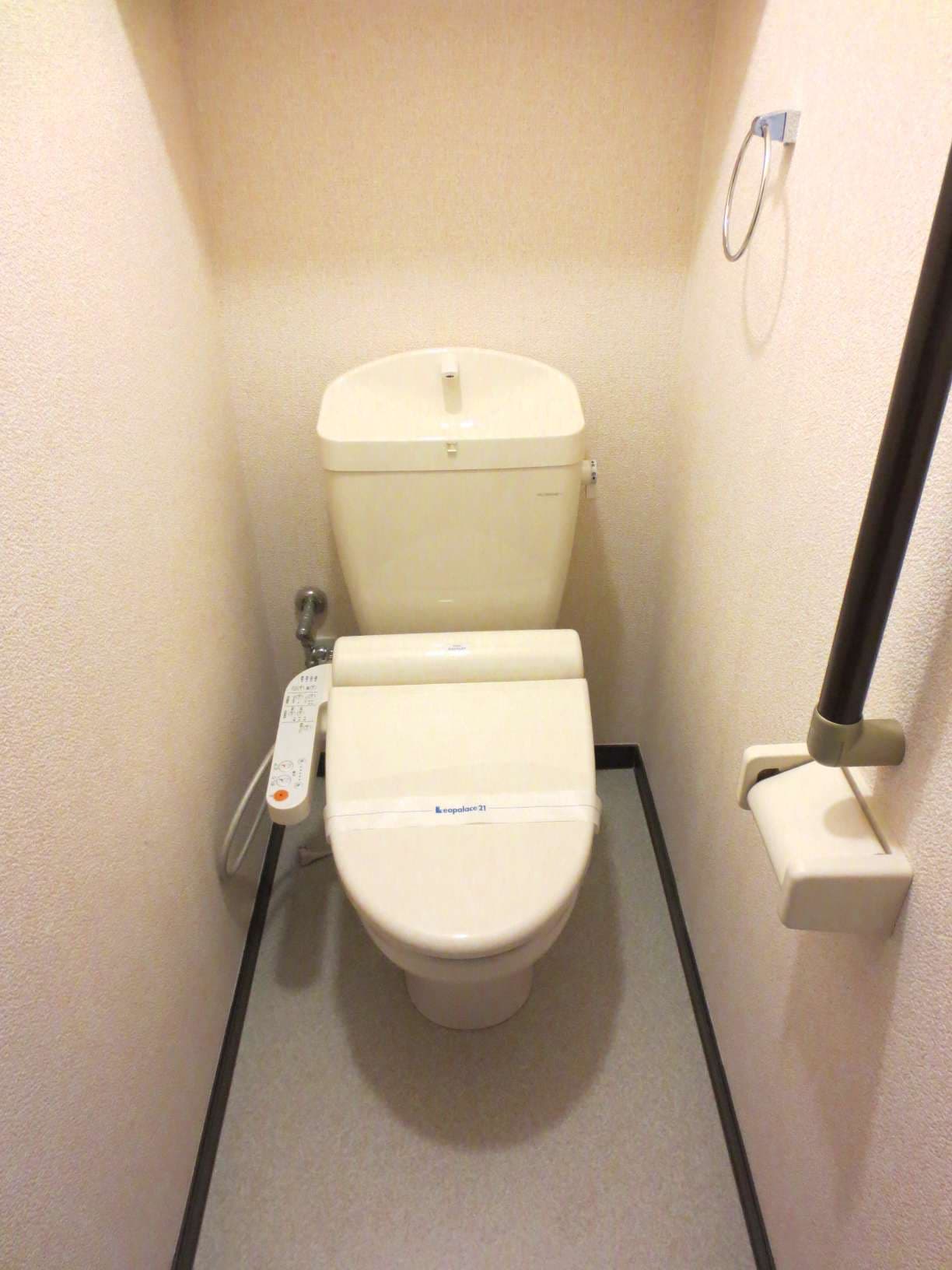 Room image 13