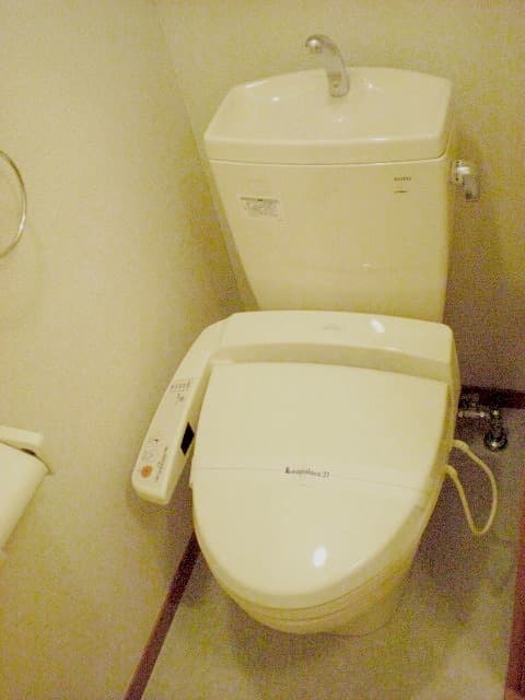 Room image 10