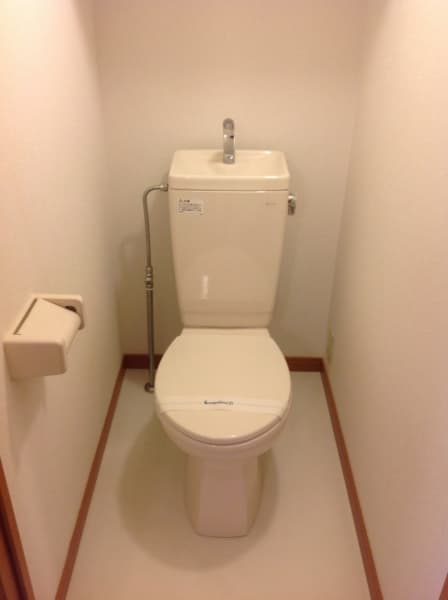 Room image 8