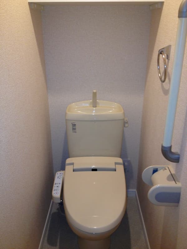 Room image 11