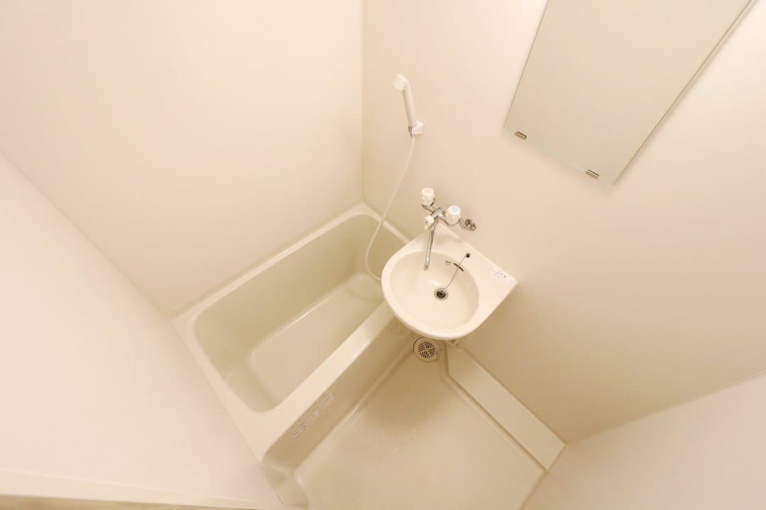 Room image 14