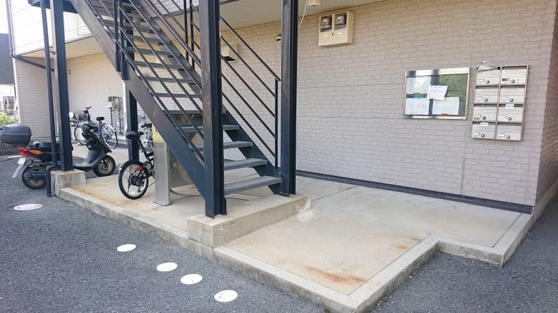 Room image 12